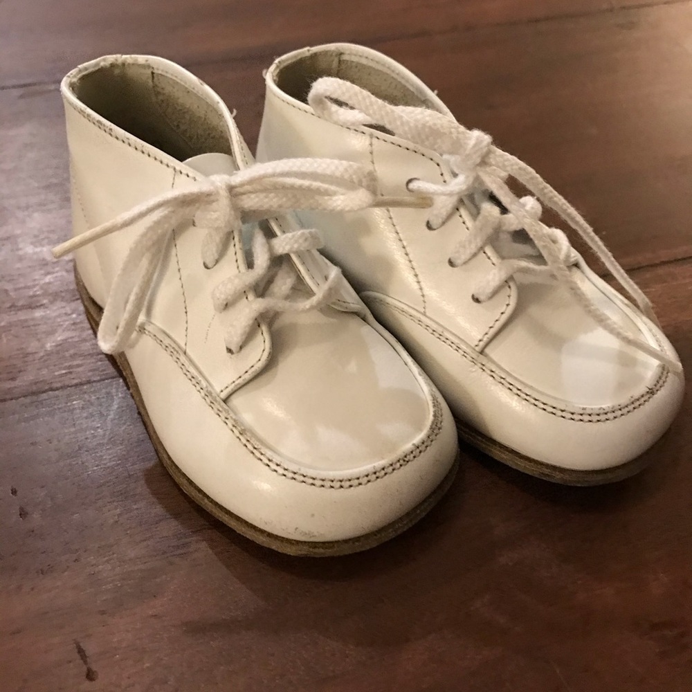 White walker shoes
